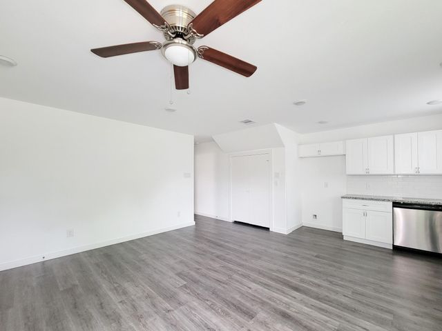 8122 Sterlingshire Street A, Houston, TX 77078
