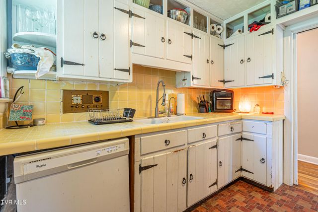 800 Prospect Avenue, Bristol, VA 24201