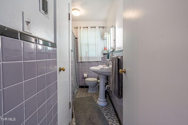 800 Prospect Avenue, Bristol, VA 24201