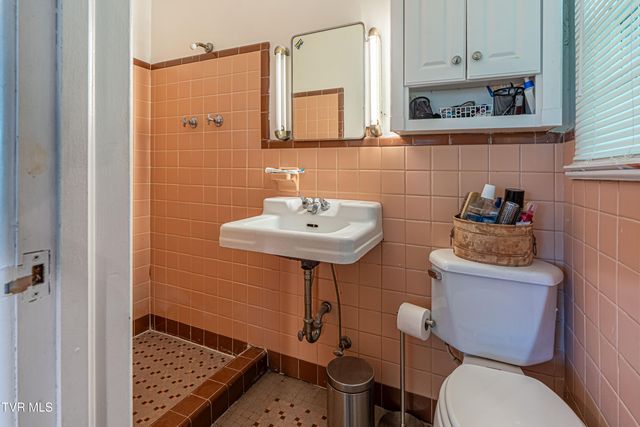 800 Prospect Avenue, Bristol, VA 24201
