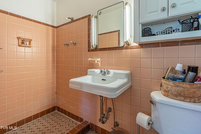 800 Prospect Avenue, Bristol, VA 24201