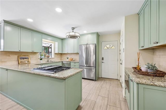 1067 Hess Drive, Avondale Estates, GA 30002