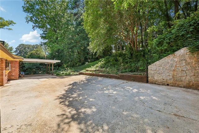 1067 Hess Drive, Avondale Estates, GA 30002