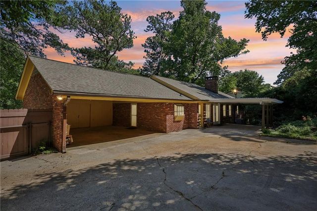 1067 Hess Drive, Avondale Estates, GA 30002