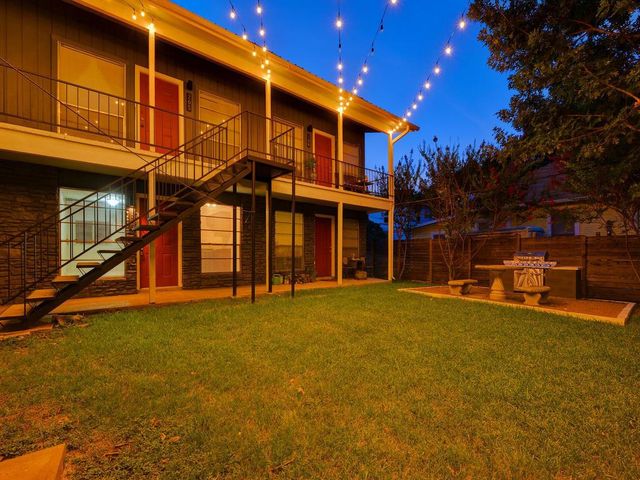 4712 Depew Ave 106, Austin, TX 78751