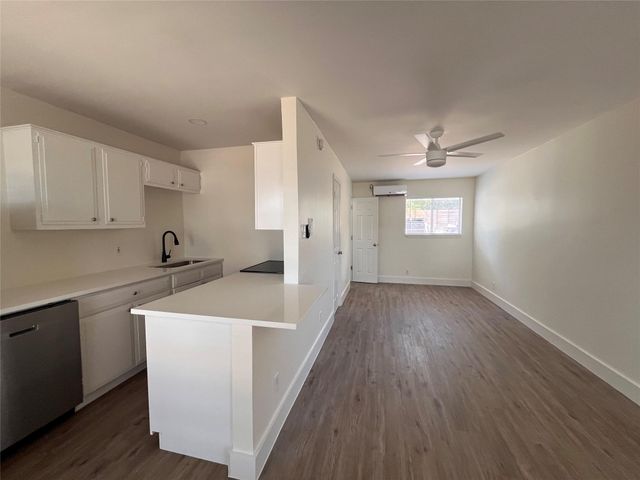 4712 Depew Ave 106, Austin, TX 78751