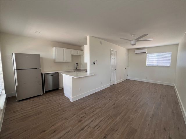 4712 Depew Ave 106, Austin, TX 78751