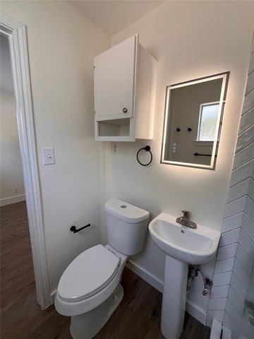 4712 Depew Ave 106, Austin, TX 78751
