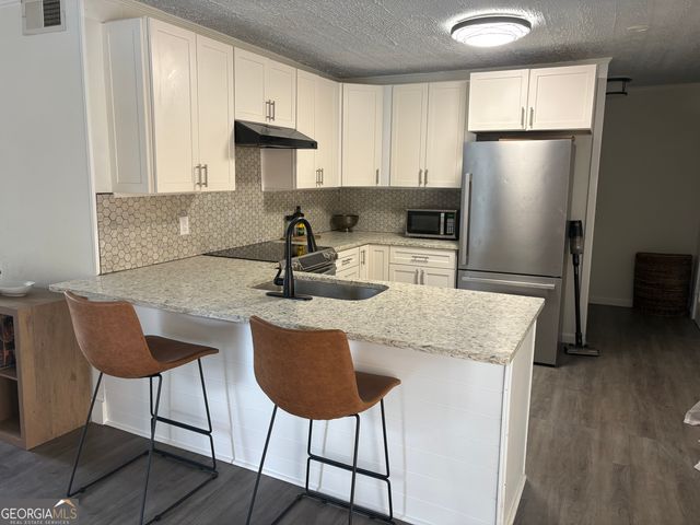 372 Oakland Drive, Gainesville, GA 30501
