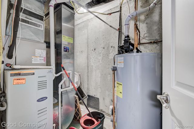 132 Tiffany Lane, Royal Oak, MI 48067