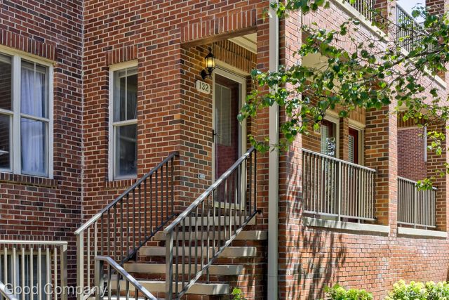 132 Tiffany Lane, Royal Oak, MI 48067