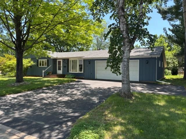 706 Roosevelt Street, River Falls, WI 54022