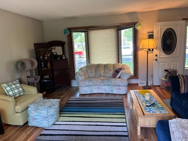 706 Roosevelt Street, River Falls, WI 54022