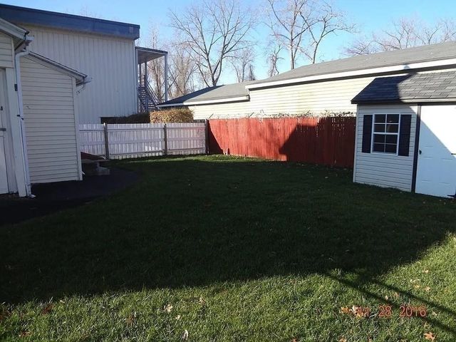 64 Berkshire Ave, Springfield, MA 01109