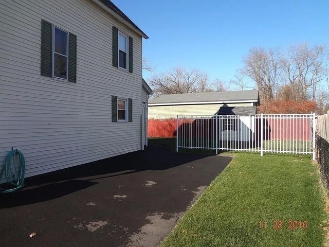 64 Berkshire Ave, Springfield, MA 01109