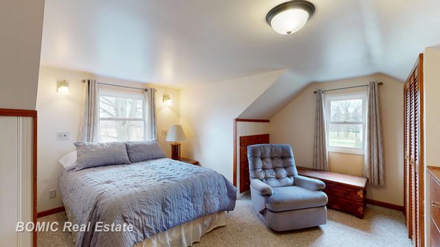 4560 Venoy Road, Saginaw, MI 48604