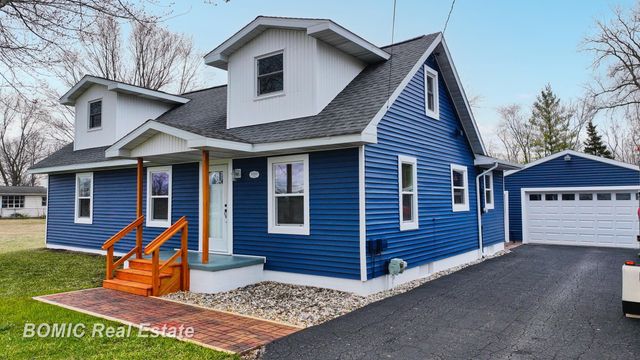 4560 Venoy Road, Saginaw, MI 48604