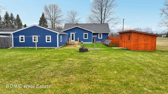 4560 Venoy Road, Saginaw, MI 48604