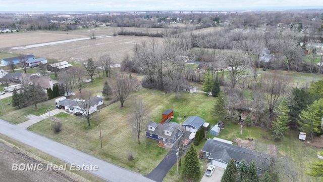 4560 Venoy Road, Saginaw, MI 48604