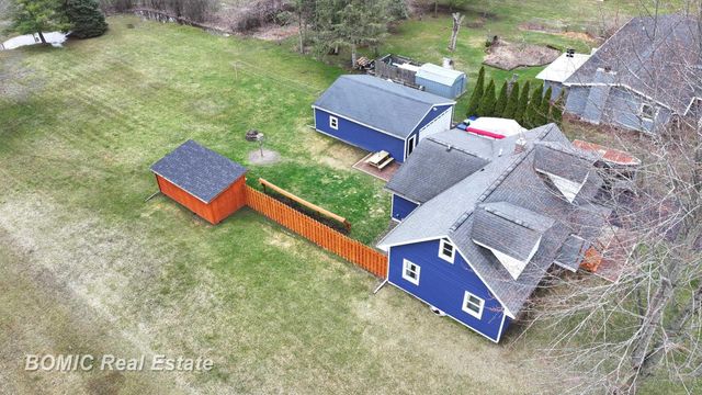 4560 Venoy Road, Saginaw, MI 48604