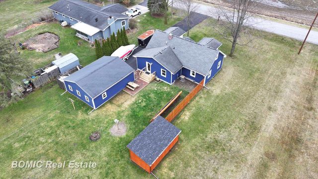 4560 Venoy Road, Saginaw, MI 48604