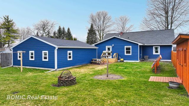 4560 Venoy Road, Saginaw, MI 48604