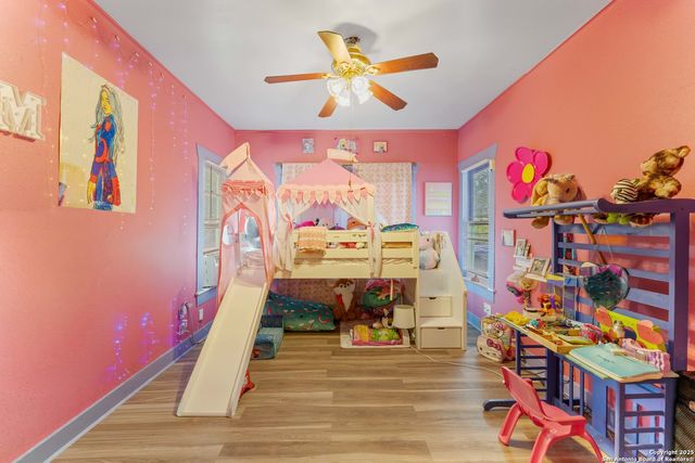 1427 E Pyron, San Antonio, TX 78214