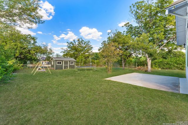 1427 E Pyron, San Antonio, TX 78214