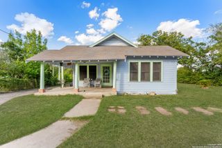 1427 E Pyron, San Antonio, TX 78214