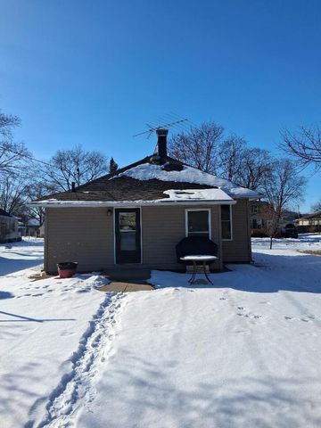 618 N Wacouta Avenue, Prairie Du Chien, WI 53821