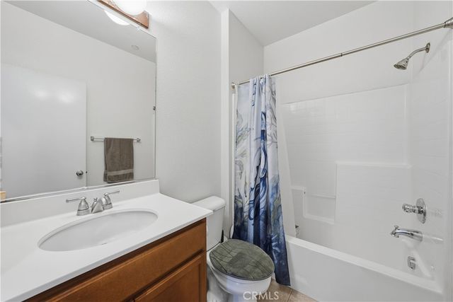 16710 Nicklaus 74, Sylmar, CA 91342