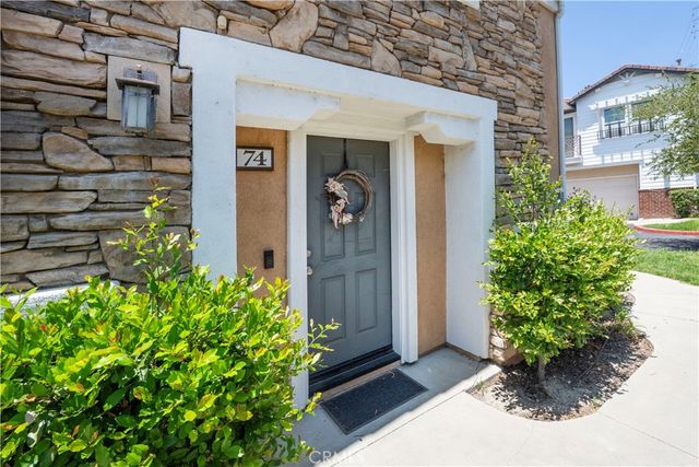 16710 Nicklaus 74, Sylmar, CA 91342