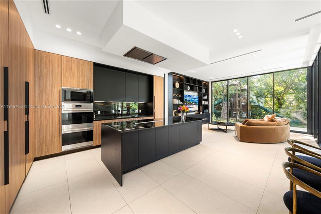 1202 NE 93rd St, Miami Shores, FL 33138