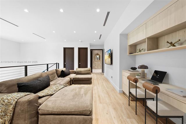 1202 NE 93rd St, Miami Shores, FL 33138