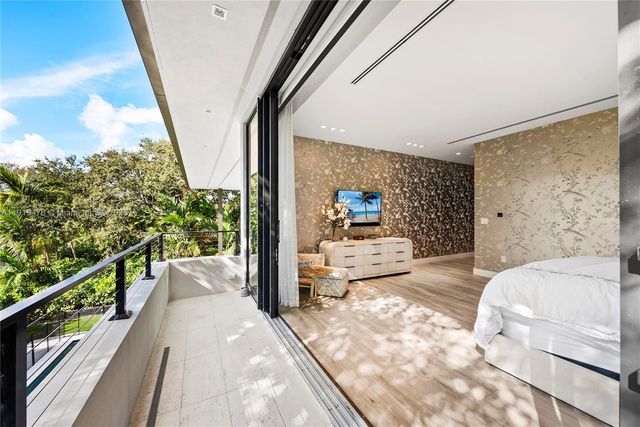 1202 NE 93rd St, Miami Shores, FL 33138