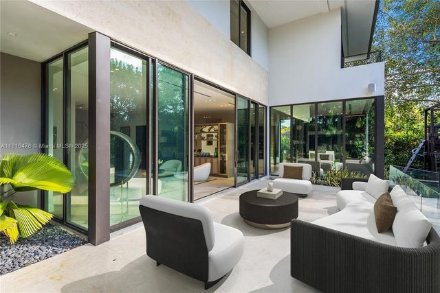 1202 NE 93rd St, Miami Shores, FL 33138