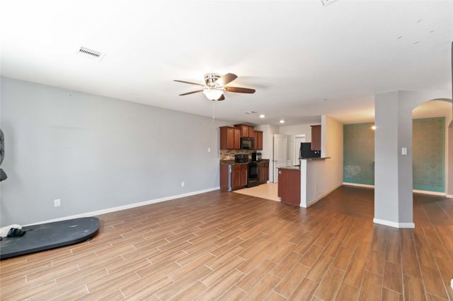 11122 Hillside Creek Drive, Humble, TX 77396