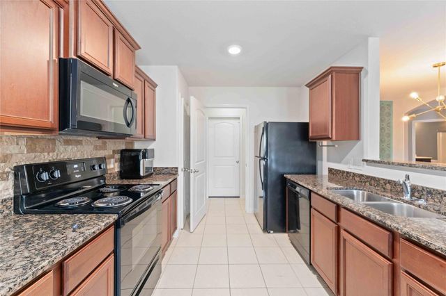 11122 Hillside Creek Drive, Humble, TX 77396