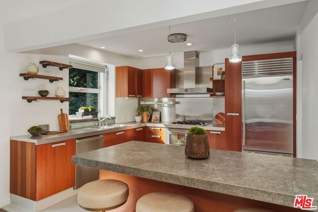 3711 Fredonia Drive, Los Angeles, CA 90068