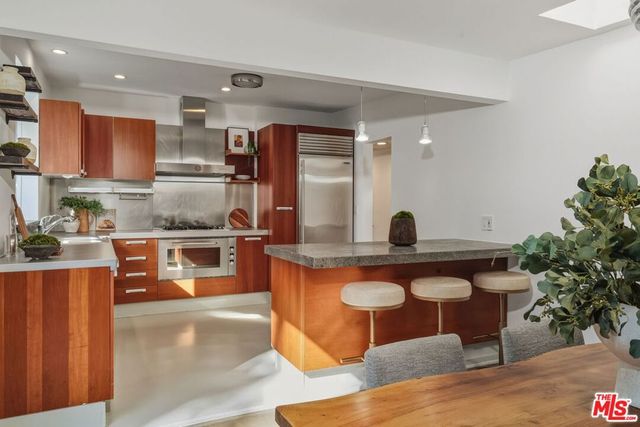 3711 Fredonia Drive, Los Angeles, CA 90068