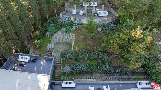 3711 Fredonia Drive, Los Angeles, CA 90068