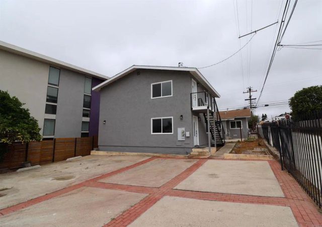 110 W Hall Ave, San Ysidro, CA 92173