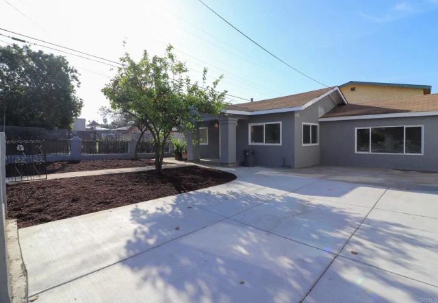 110 W Hall Ave, San Ysidro, CA 92173