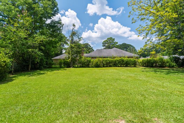 1109 Velma St., Hattiesburg, MS 39402