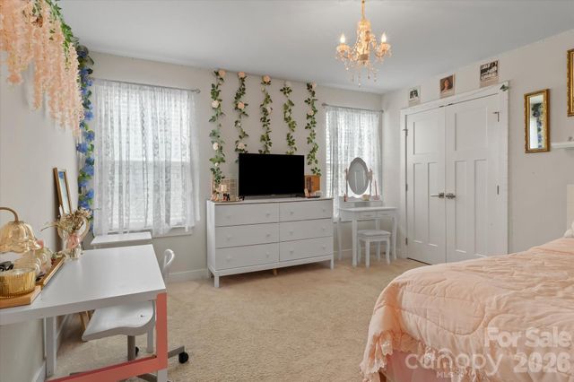 10250 Paper Birch Drive, Charlotte, NC 28215