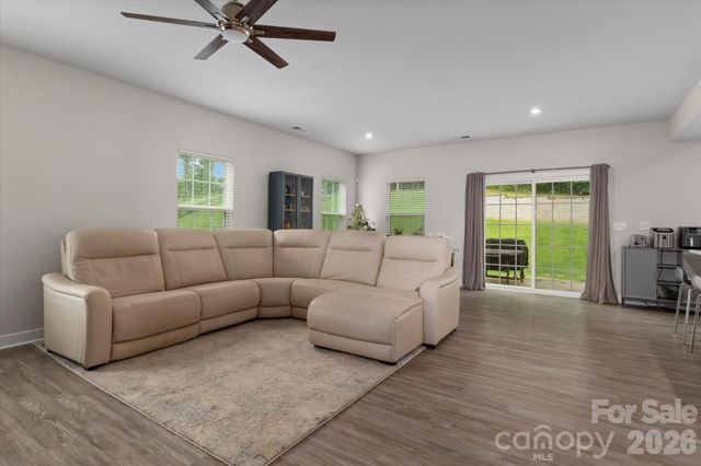 10250 Paper Birch Drive, Charlotte, NC 28215