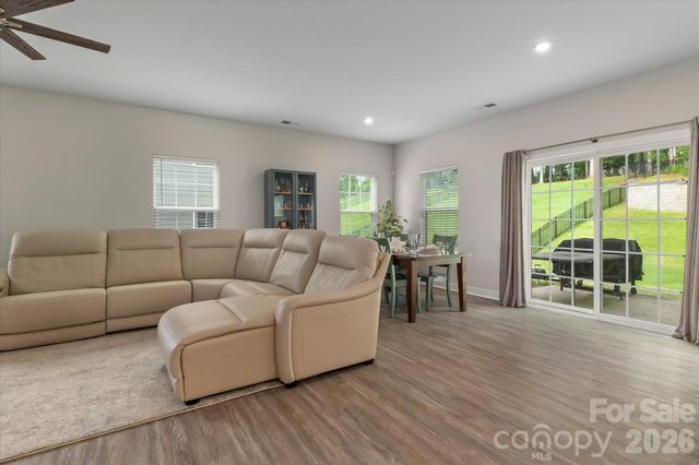 10250 Paper Birch Drive, Charlotte, NC 28215