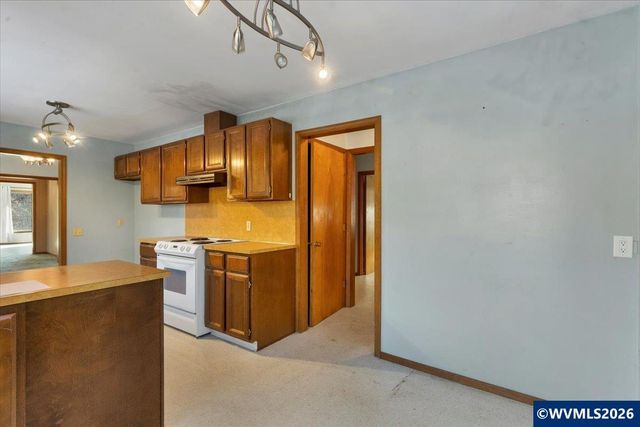 538 Mountain Av SE, Idanha, OR 97350