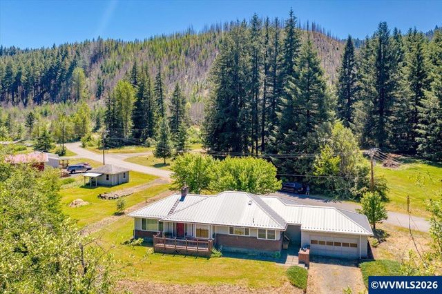 538 Mountain Av SE, Idanha, OR 97350