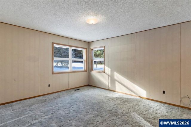 538 Mountain Av SE, Idanha, OR 97350